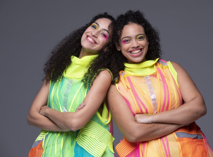 6_Lá Dentro Tem Coisa_Aline Deluna e Lu Vieira_Crédito Leo Aversa-min