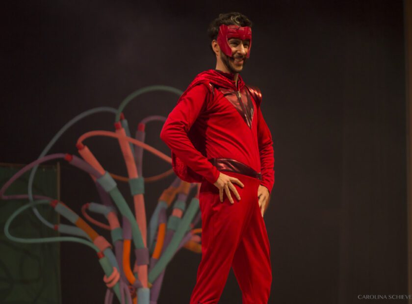 FLICTS, por Carolina Schievenin (1)