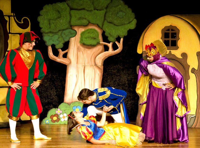 Branca de Neve - Galhofas e Dramas -fotos R. Mikelli Lacis