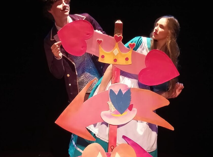 ALICE E GATO